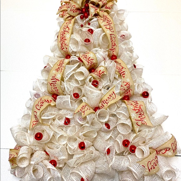 Christmas Tree Wreath - Picture 1 of 4